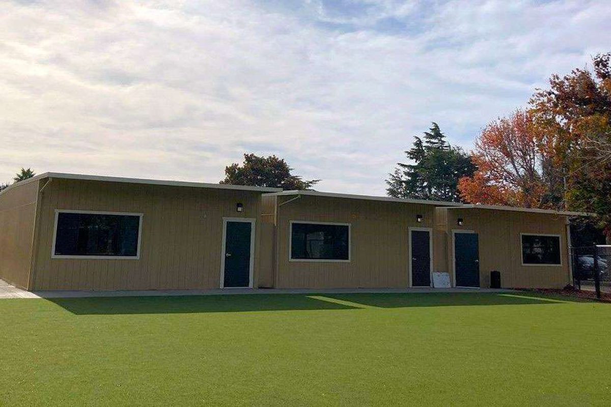 Hayward Collegiate Modular Classrooms